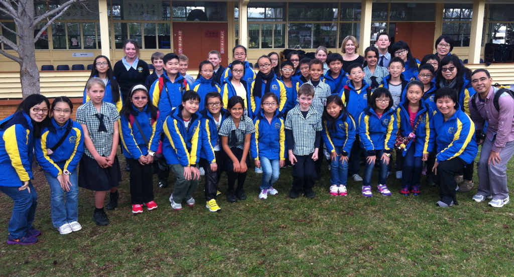 VISITING GROUP: Students and staff from Hong Kong, with some of their homestay brothers and sisters from Warwick Christian College. VISITING GROUP: Students and staff from Hong Kong, with some of their homestay brothers and sisters from Warwick Christian College.